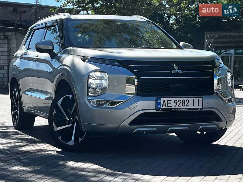 Mitsubishi Outlander 2022