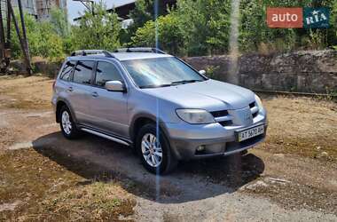 Внедорожник / Кроссовер Mitsubishi Outlander 2006 в Надворной
