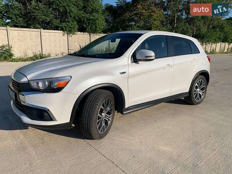 Mitsubishi Outlander 2016