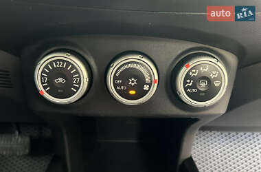 Внедорожник / Кроссовер Mitsubishi Outlander 2008 в 