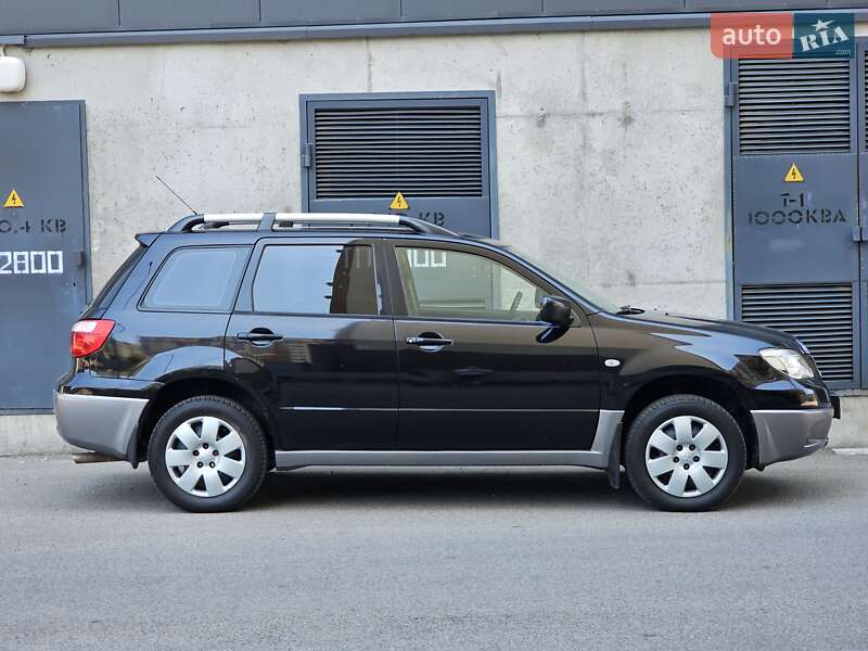 Внедорожник / Кроссовер Mitsubishi Outlander 2009 в Киеве