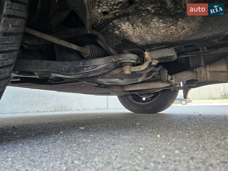 Внедорожник / Кроссовер Mitsubishi Outlander 2009 в Киеве