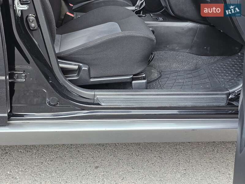Внедорожник / Кроссовер Mitsubishi Outlander 2009 в Киеве