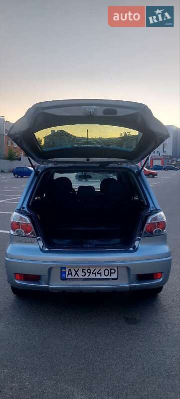 Внедорожник / Кроссовер Mitsubishi Outlander 2008 в Харькове