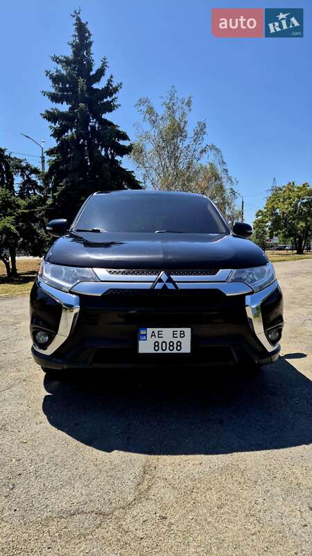 Mitsubishi Outlander 2019