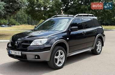 Внедорожник / Кроссовер Mitsubishi Outlander 2006 в 
