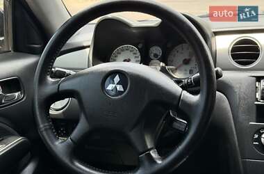 Внедорожник / Кроссовер Mitsubishi Outlander 2006 в 