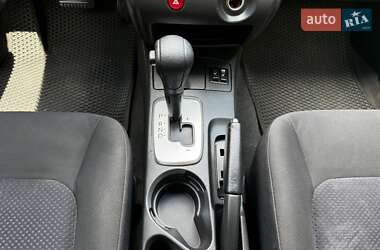 Внедорожник / Кроссовер Mitsubishi Outlander 2006 в 