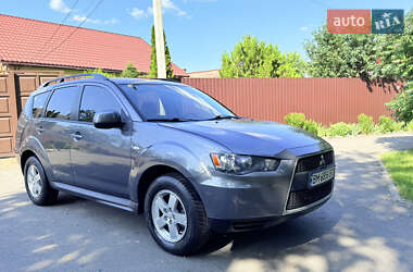 Внедорожник / Кроссовер Mitsubishi Outlander 2010 в Харькове
