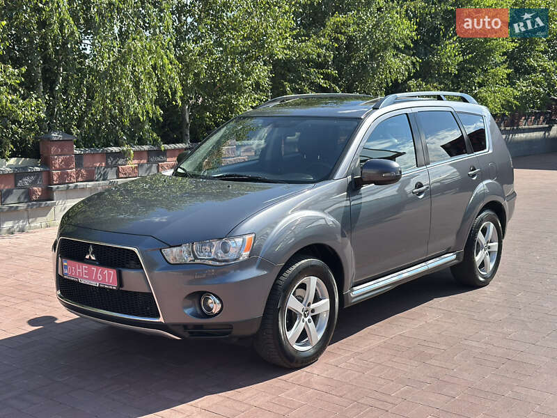 Mitsubishi Outlander 2012
