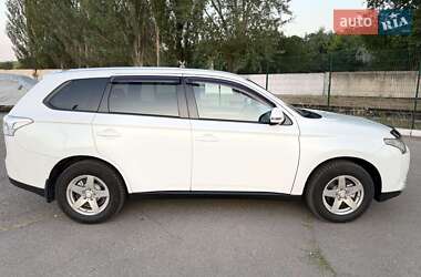 Позашляховик / Кросовер Mitsubishi Outlander 2012 в Миколаєві