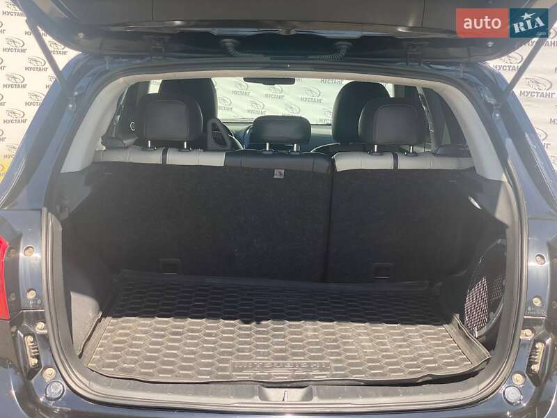 Внедорожник / Кроссовер Mitsubishi Outlander 2013 в Днепре