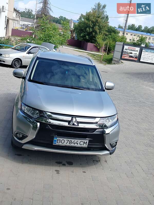 Mitsubishi Outlander 2018