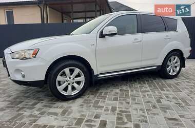 Позашляховик / Кросовер Mitsubishi Outlander 2011 в 
