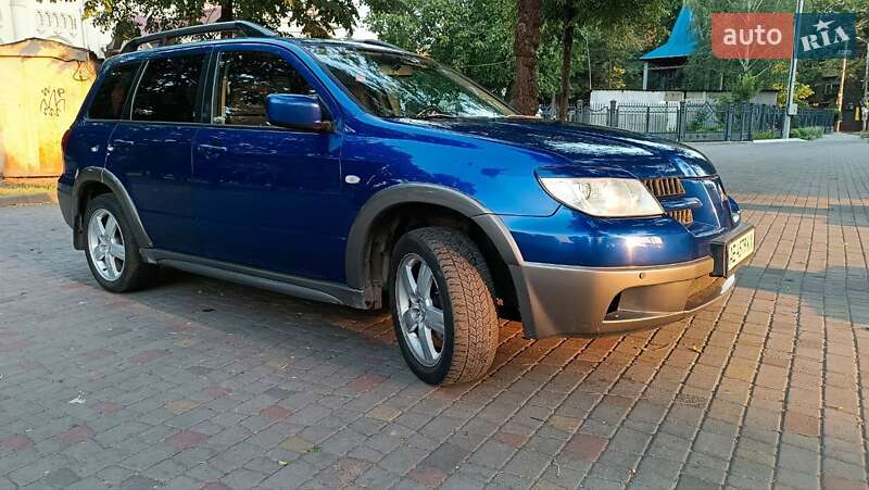 Внедорожник / Кроссовер Mitsubishi Outlander 2006 в Днепре
