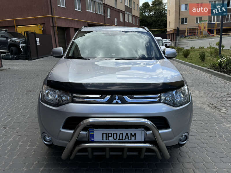 Внедорожник / Кроссовер Mitsubishi Outlander 2013 в Виннице