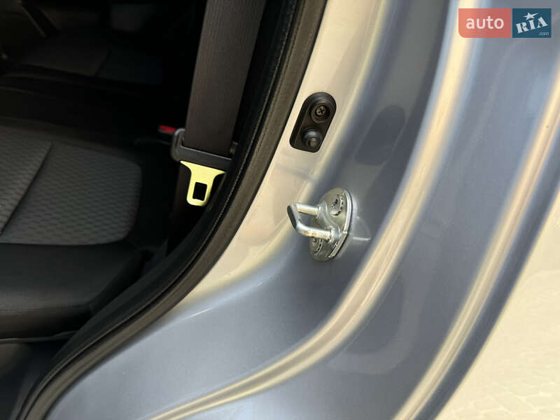 Внедорожник / Кроссовер Mitsubishi Outlander 2013 в Виннице