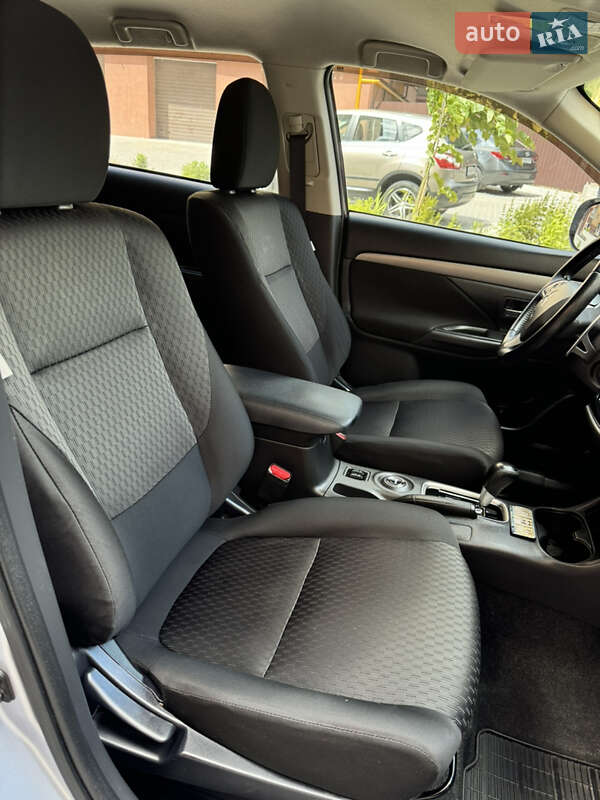 Внедорожник / Кроссовер Mitsubishi Outlander 2013 в Виннице