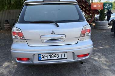Внедорожник / Кроссовер Mitsubishi Outlander 2009 в 