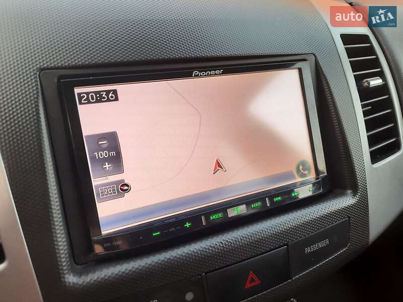 Внедорожник / Кроссовер Mitsubishi Outlander 2012 в Стрые