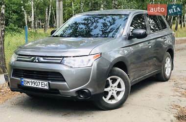 Внедорожник / Кроссовер Mitsubishi Outlander 2013 в Ахтырке