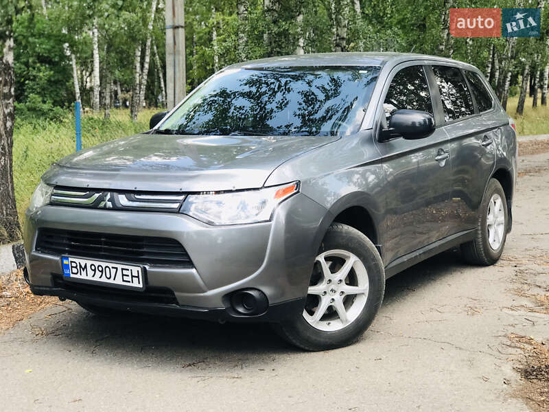 Внедорожник / Кроссовер Mitsubishi Outlander 2013 в Ахтырке