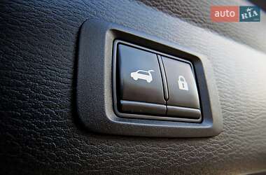 Внедорожник / Кроссовер Mitsubishi Outlander 2022 в 