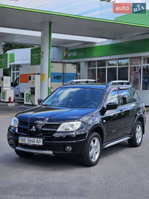 Внедорожник / Кроссовер Mitsubishi Outlander 2007 в Конопнице