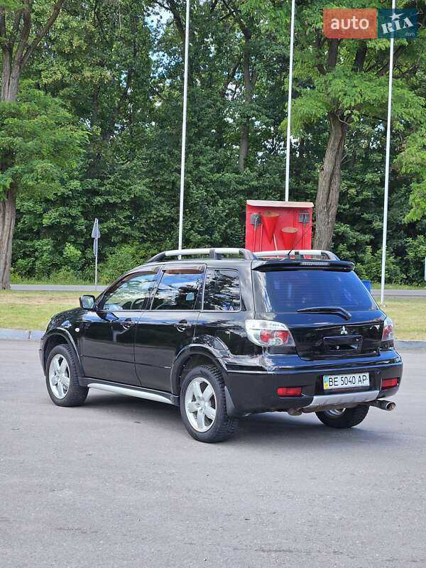 Внедорожник / Кроссовер Mitsubishi Outlander 2007 в Конопнице