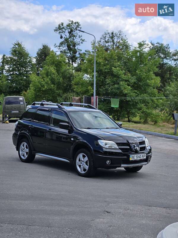 Внедорожник / Кроссовер Mitsubishi Outlander 2007 в Конопнице