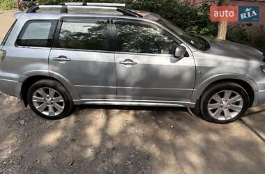 Внедорожник / Кроссовер Mitsubishi Outlander 2009 в 