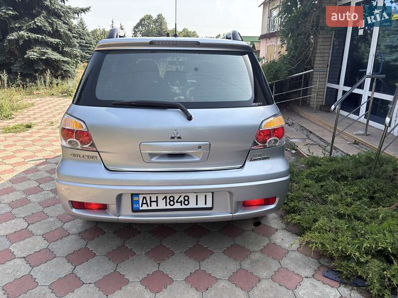 Внедорожник / Кроссовер Mitsubishi Outlander 2009 в Славянске