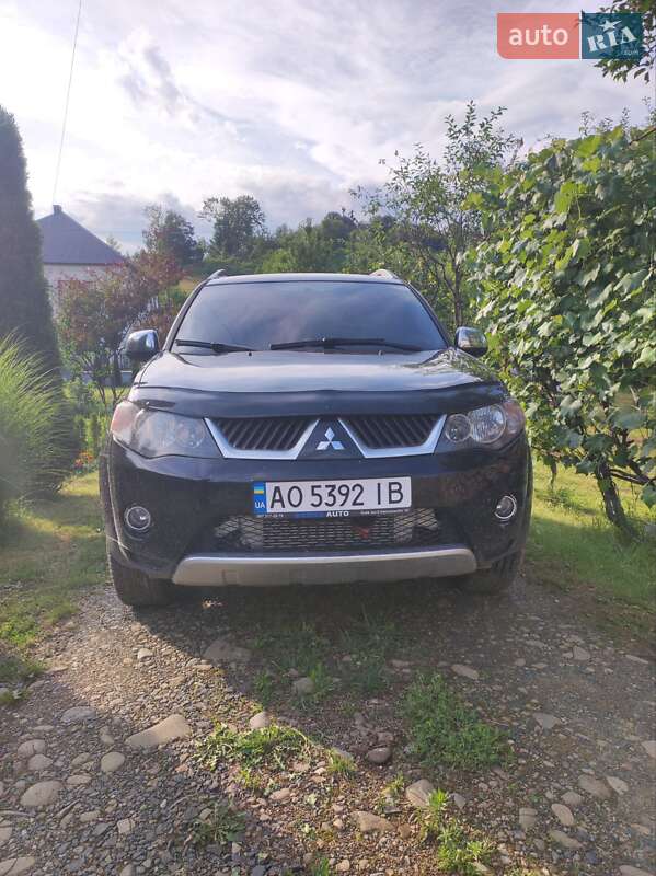 Позашляховик / Кросовер Mitsubishi Outlander 2006 в Сваляві фото 13 Позашляховик / Кросовер Mitsubishi Outlander 2006 в Сваляві