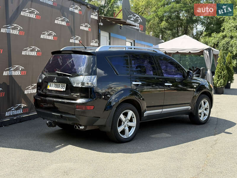 Внедорожник / Кроссовер Mitsubishi Outlander 2008 в Киеве