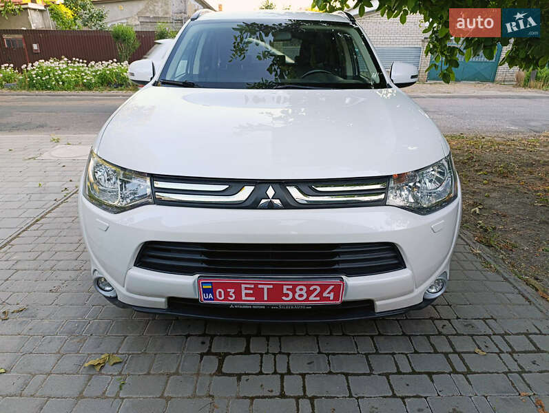 Внедорожник / Кроссовер Mitsubishi Outlander 2013 в Одессе фото 3 Внедорожник / Кроссовер Mitsubishi Outlander 2013 в Одессе
