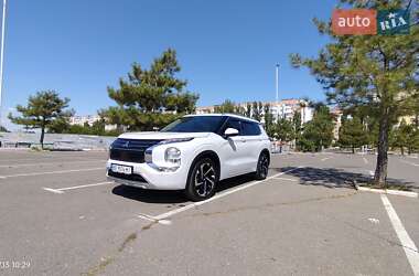 Позашляховик / Кросовер Mitsubishi Outlander 2024 в Миколаєві