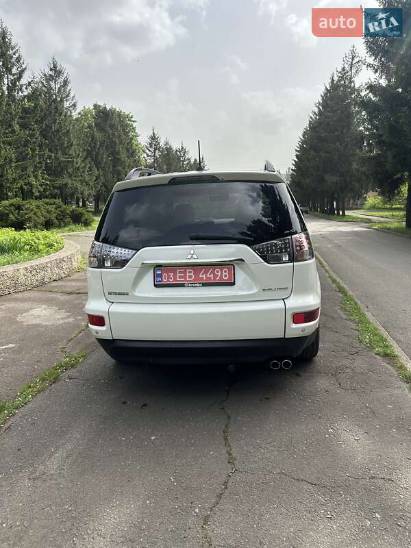 Внедорожник / Кроссовер Mitsubishi Outlander 2011 в Кривом Роге