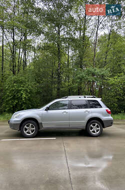 Позашляховик / Кросовер Mitsubishi Outlander 2007 в 