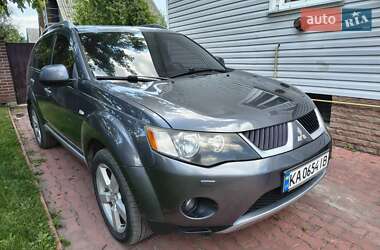 Внедорожник / Кроссовер Mitsubishi Outlander 2007 в Киеве