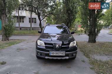 Внедорожник / Кроссовер Mitsubishi Outlander 2006 в 