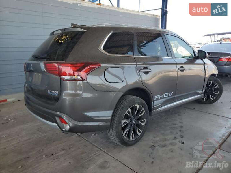 Внедорожник / Кроссовер Mitsubishi Outlander 2018 в Виннице