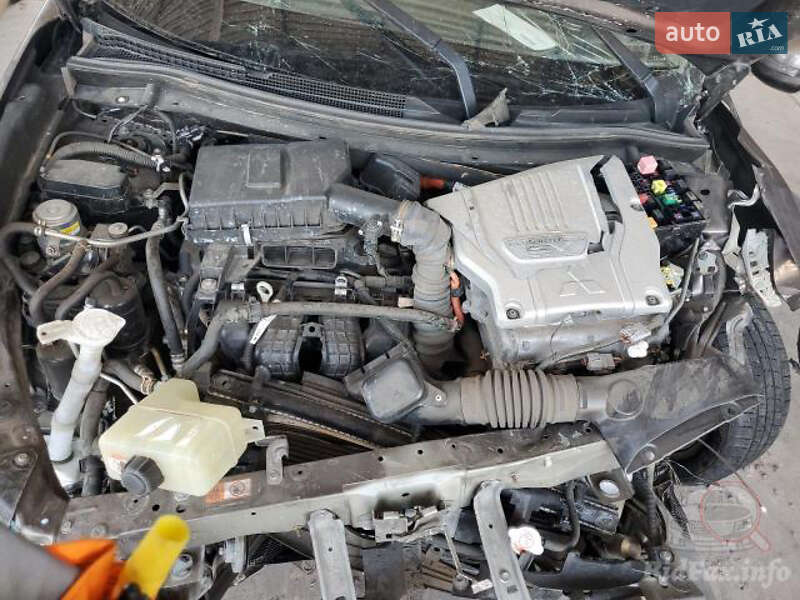 Внедорожник / Кроссовер Mitsubishi Outlander 2018 в Виннице