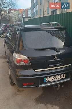Внедорожник / Кроссовер Mitsubishi Outlander 2005 в 