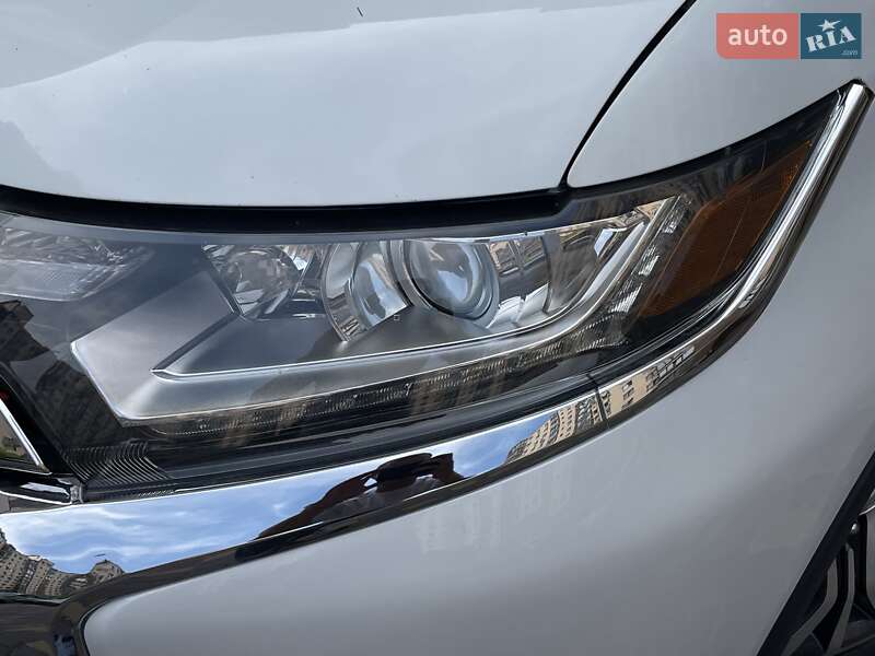 Позашляховик / Кросовер Mitsubishi Outlander 2015 в Вінниці