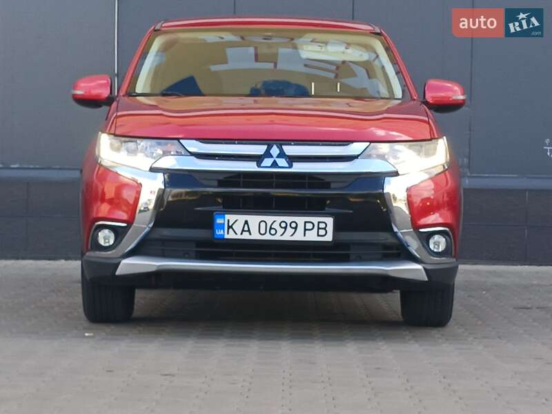 Mitsubishi Outlander 2015
