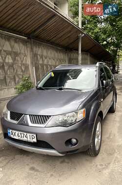 Позашляховик / Кросовер Mitsubishi Outlander 2007 в Києві