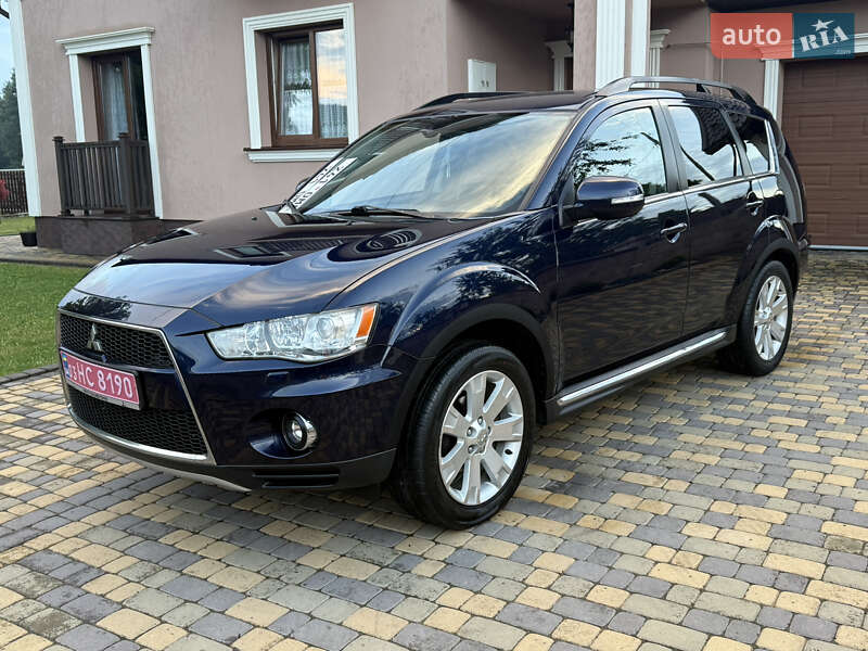 Mitsubishi Outlander 2011