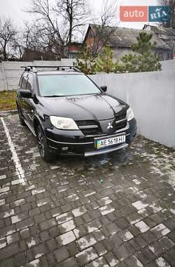 Внедорожник / Кроссовер Mitsubishi Outlander 2005 в 