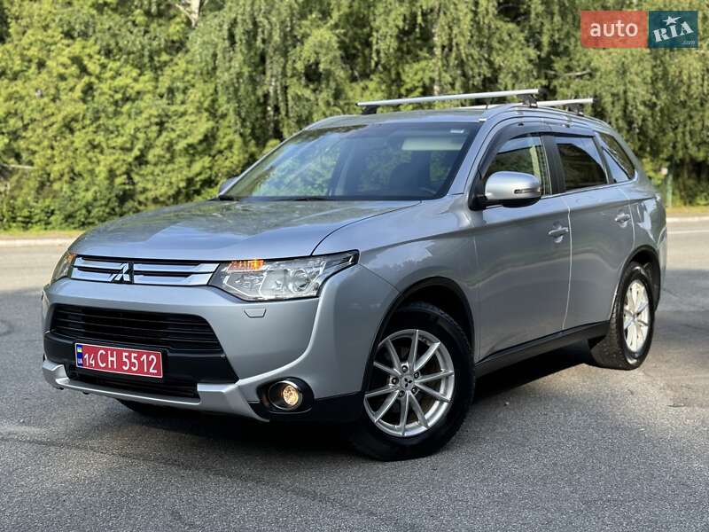 Внедорожник / Кроссовер Mitsubishi Outlander 2015 в Трускавце