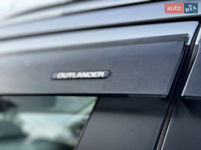 Внедорожник / Кроссовер Mitsubishi Outlander 2015 в Трускавце